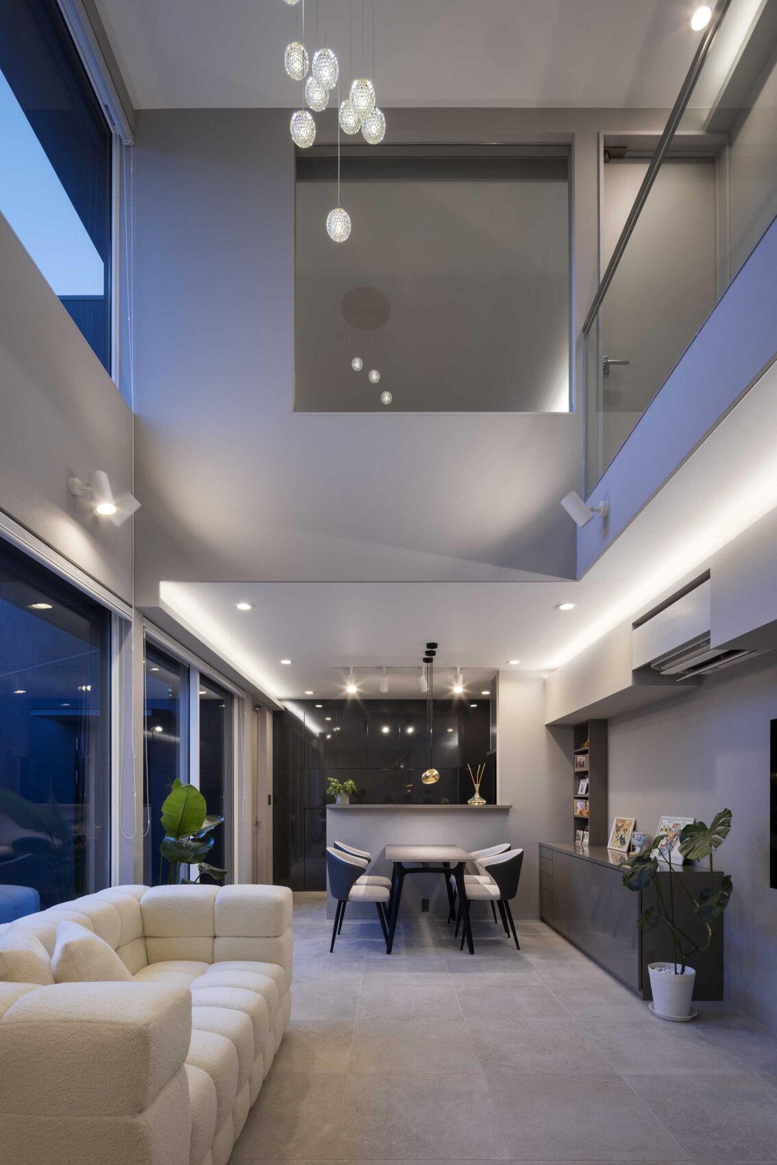 ホテルライクな家リビングダイニング